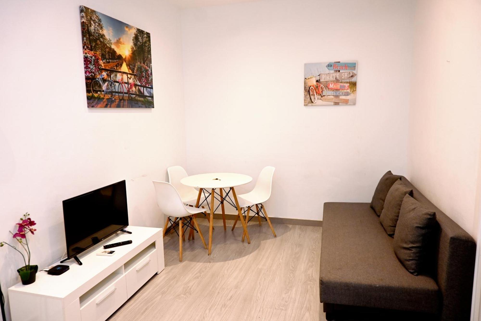 Homenfun Les Corts Appartamento